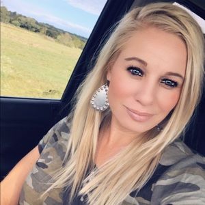 Meet your Posher, Summer